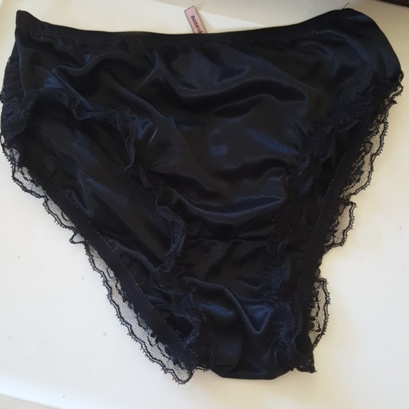 Ruffle Back Black Panties Leg Avenue - Picture 3 of 3
